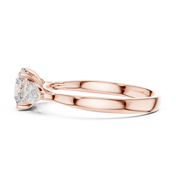 Striking Lab grown diamond Ring piece