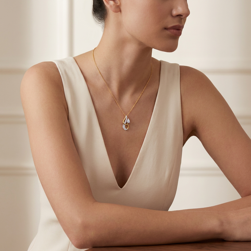 Glorious Filigree Medallion Lab Grown Diamond Pendant