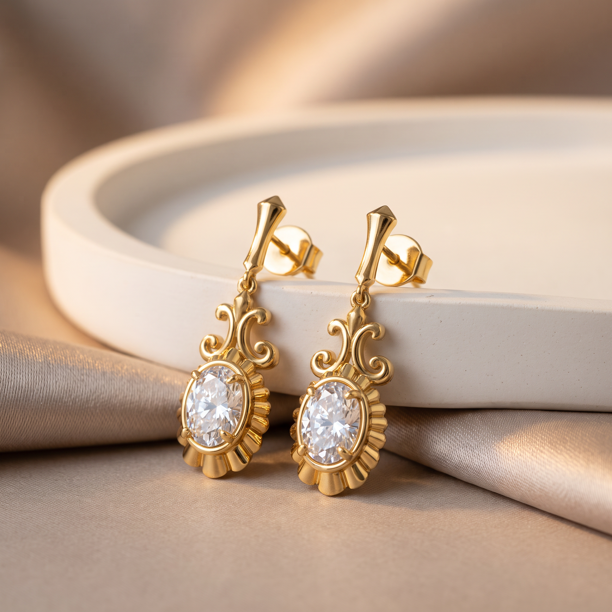 Oval Scalloped Edge Filigree Diamond Earring