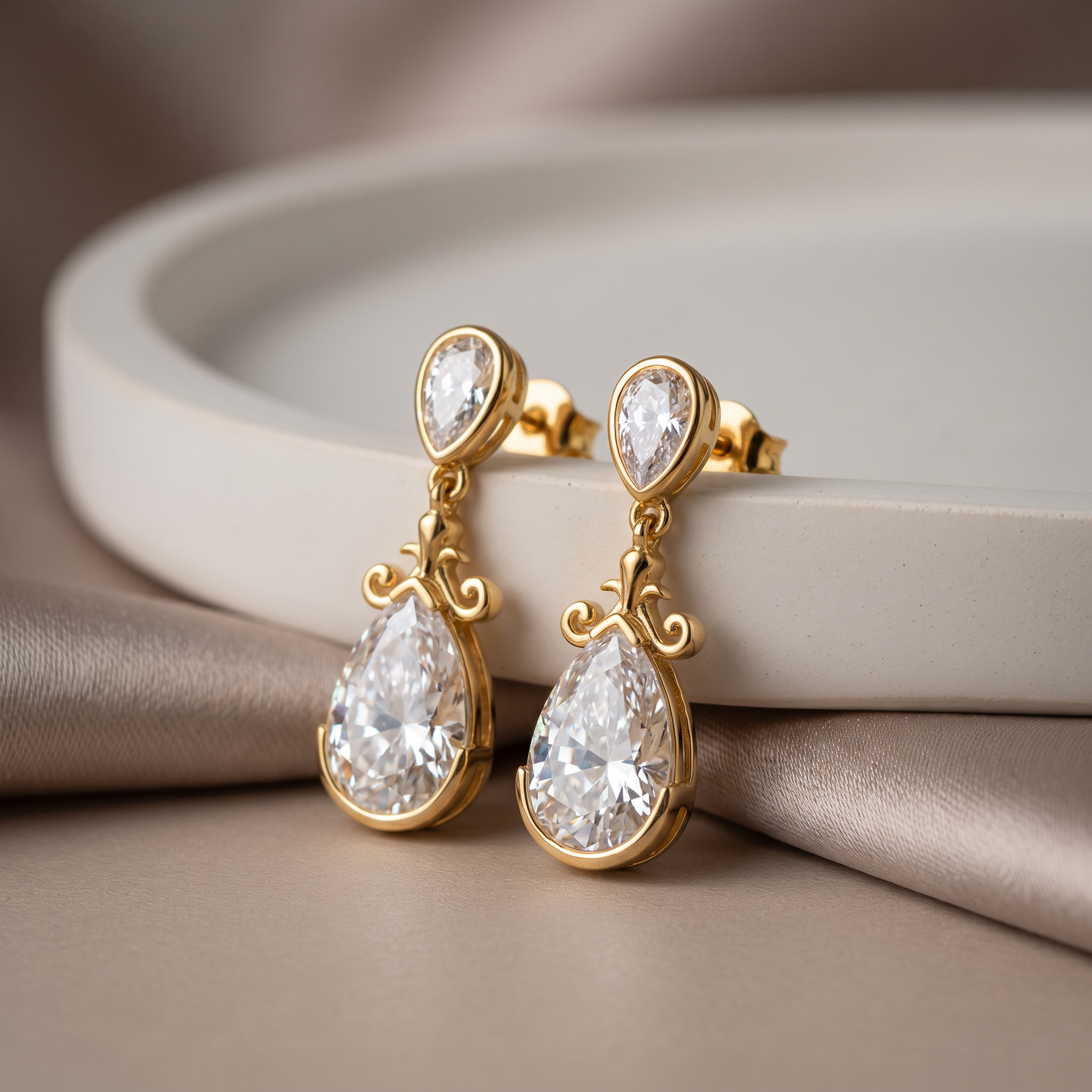 The Crown Jewel Pear Drops Earring