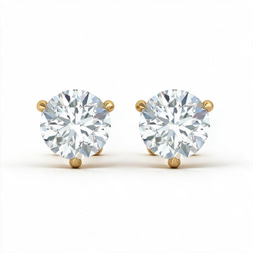 Sophisticated Three Prong Diamond Studs
