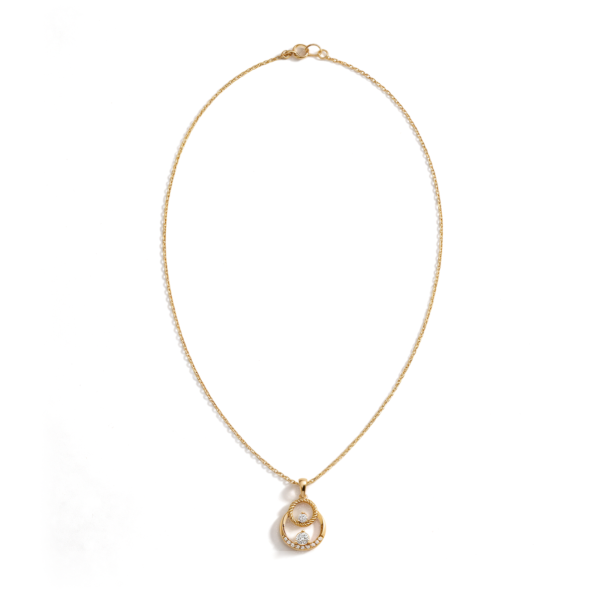 Interlocking Double Circle Rope Round Diamond Pendant