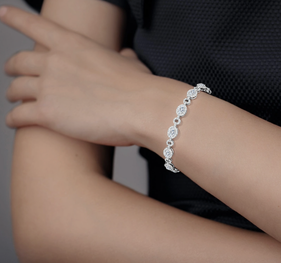 Oval Diamond Halo Open Circle Link Bracelet