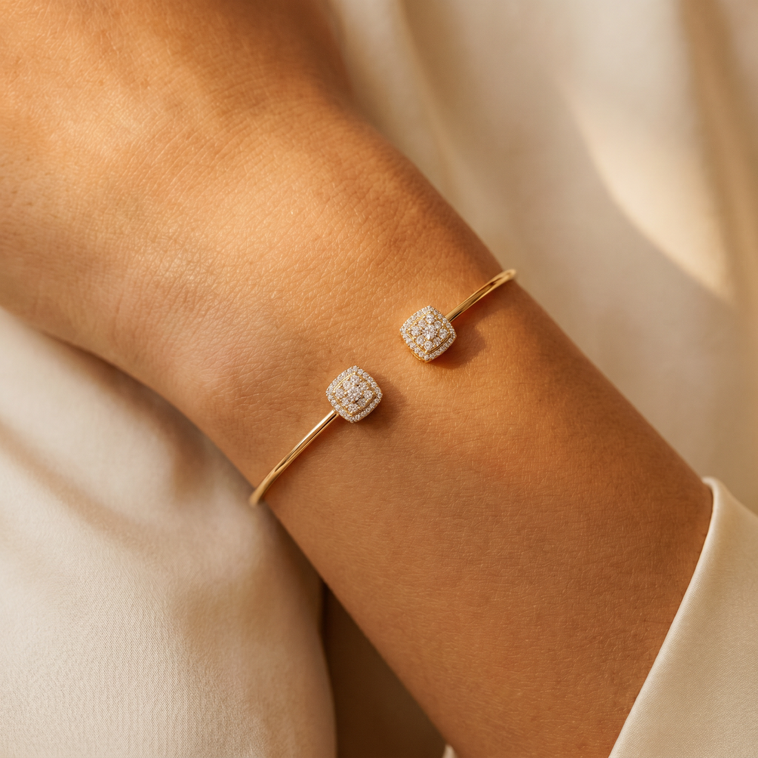 Lab Grown Diamond Halo Cluster Open Flex Bangle