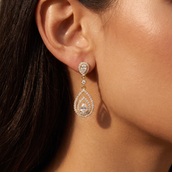 Dazzling Leaf lab grown diamond earring