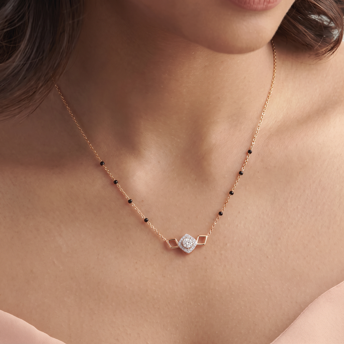 Geometric Rhombus Halo Diamond Mangalsutra
