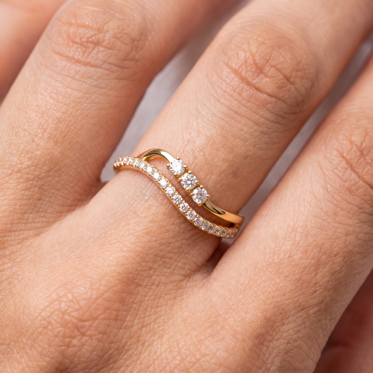 Captivating Swirl Wave Round Diamond Lab Grown Ring