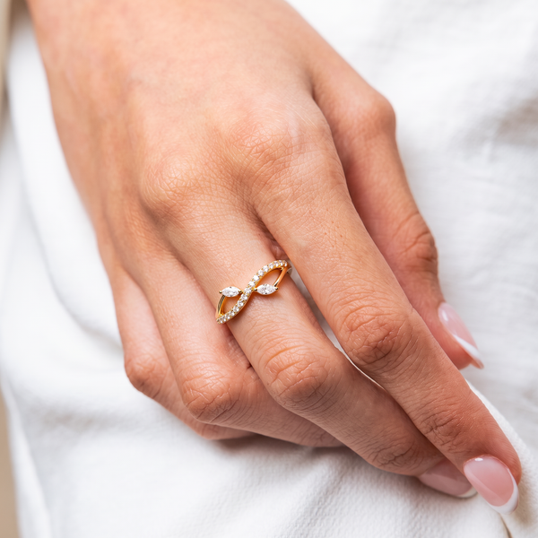 Graceful Leaf Twist Marquise Round Lab Grown Ring