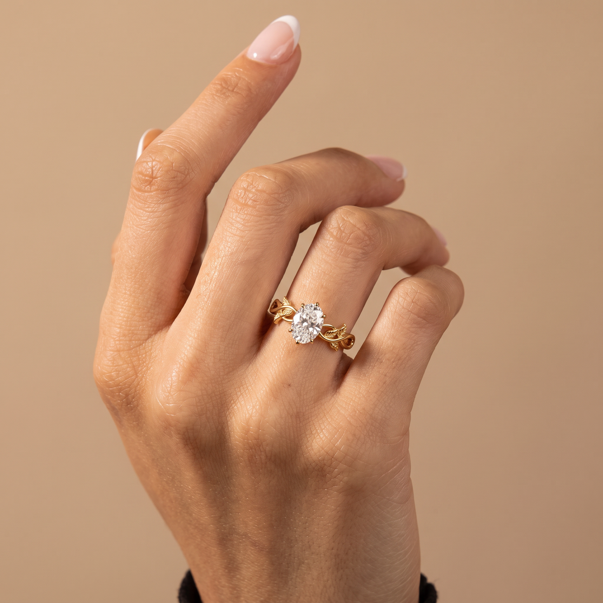 Botanical Vine Oval Solitaire Ring