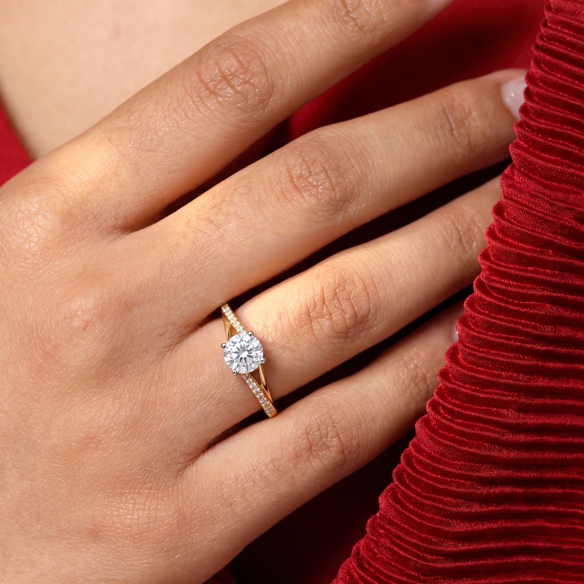 Cathedral Pavé Split Shank Round Solitaire Ring